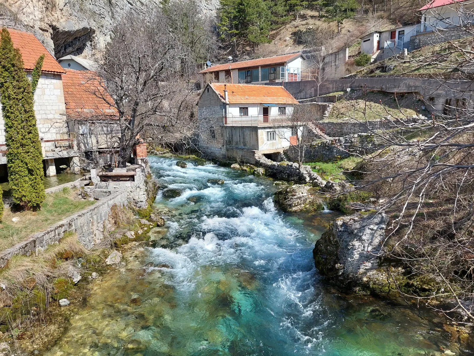 Duman - la source de Bistrica et le vieux pont – Livno