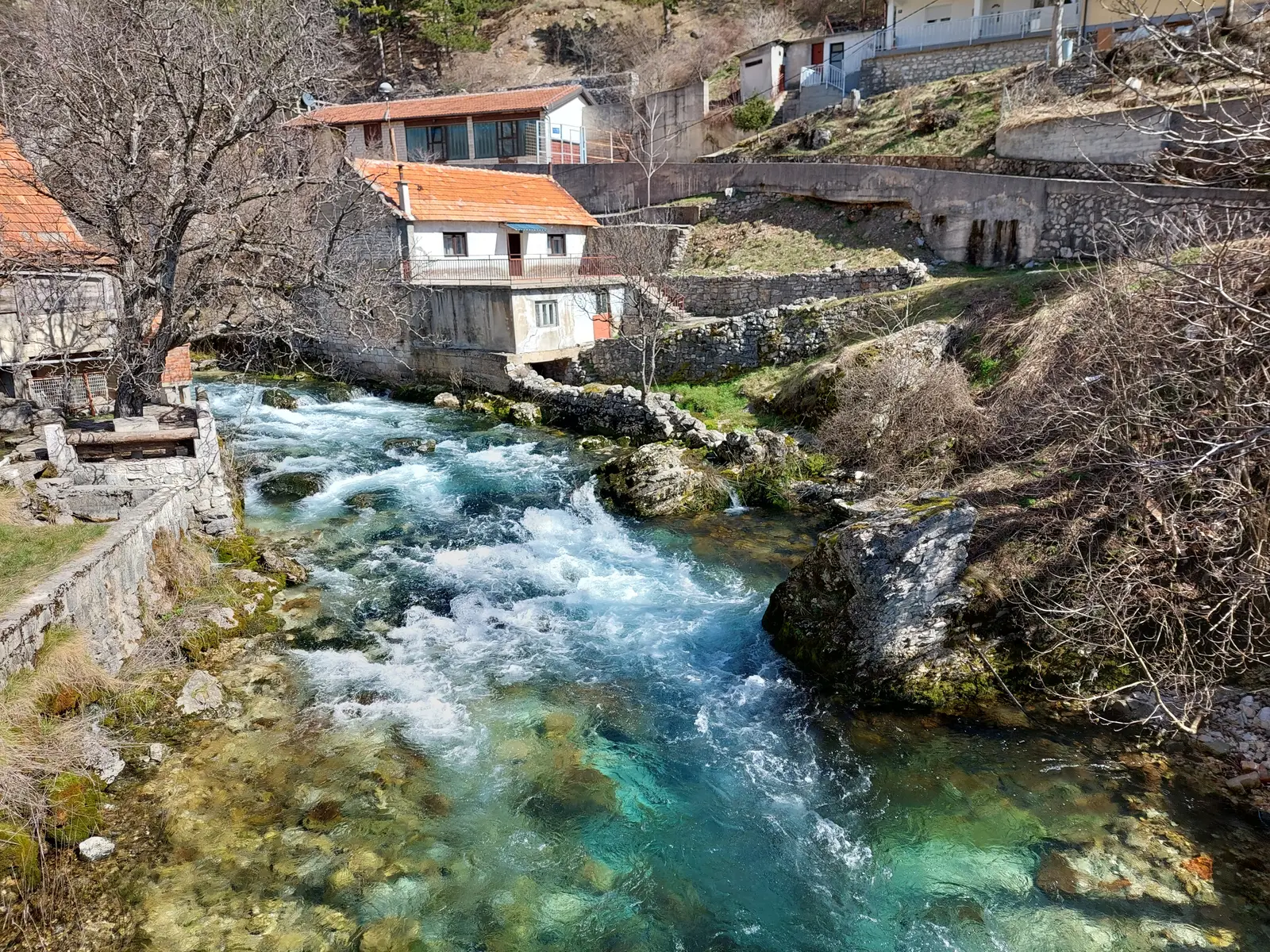 Duman - la source de Bistrica et le vieux pont – Livno