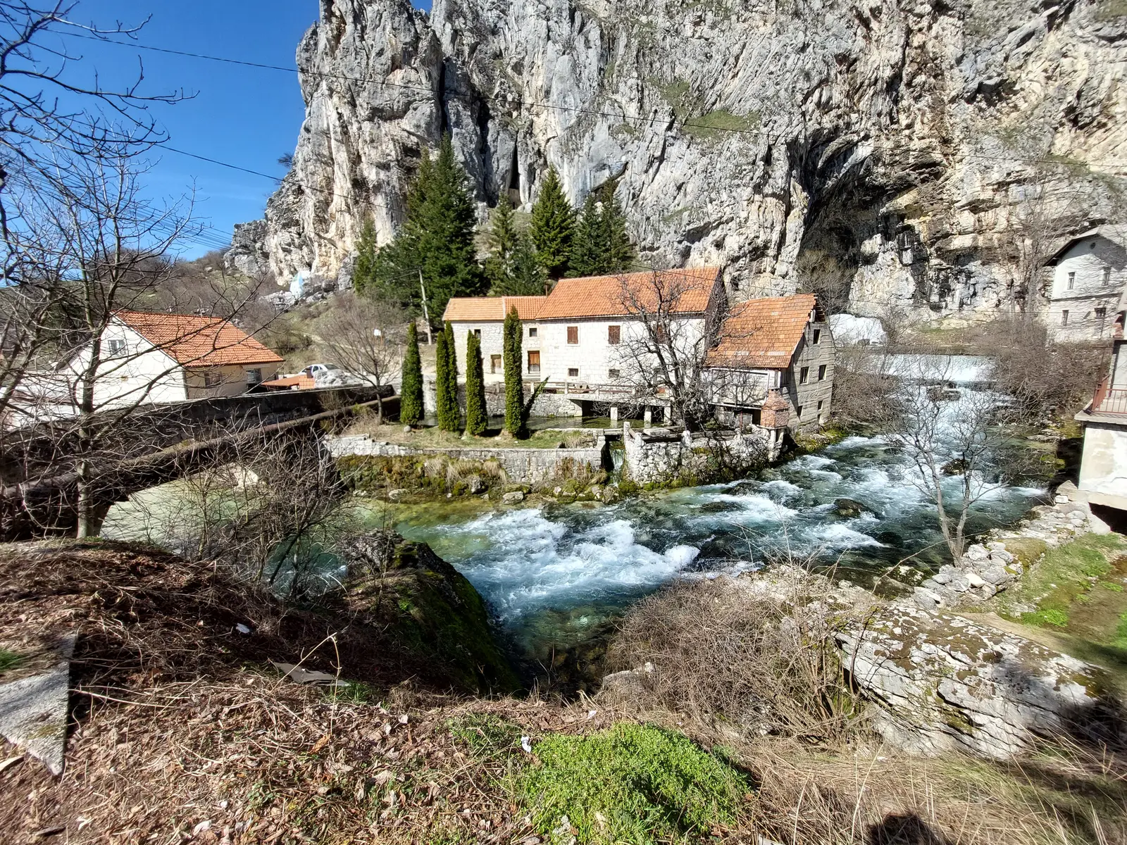Duman - la source de Bistrica et le vieux pont – Livno